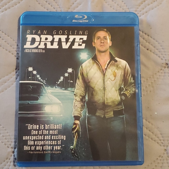 2 Movie Bundle - Picture 2 of 5